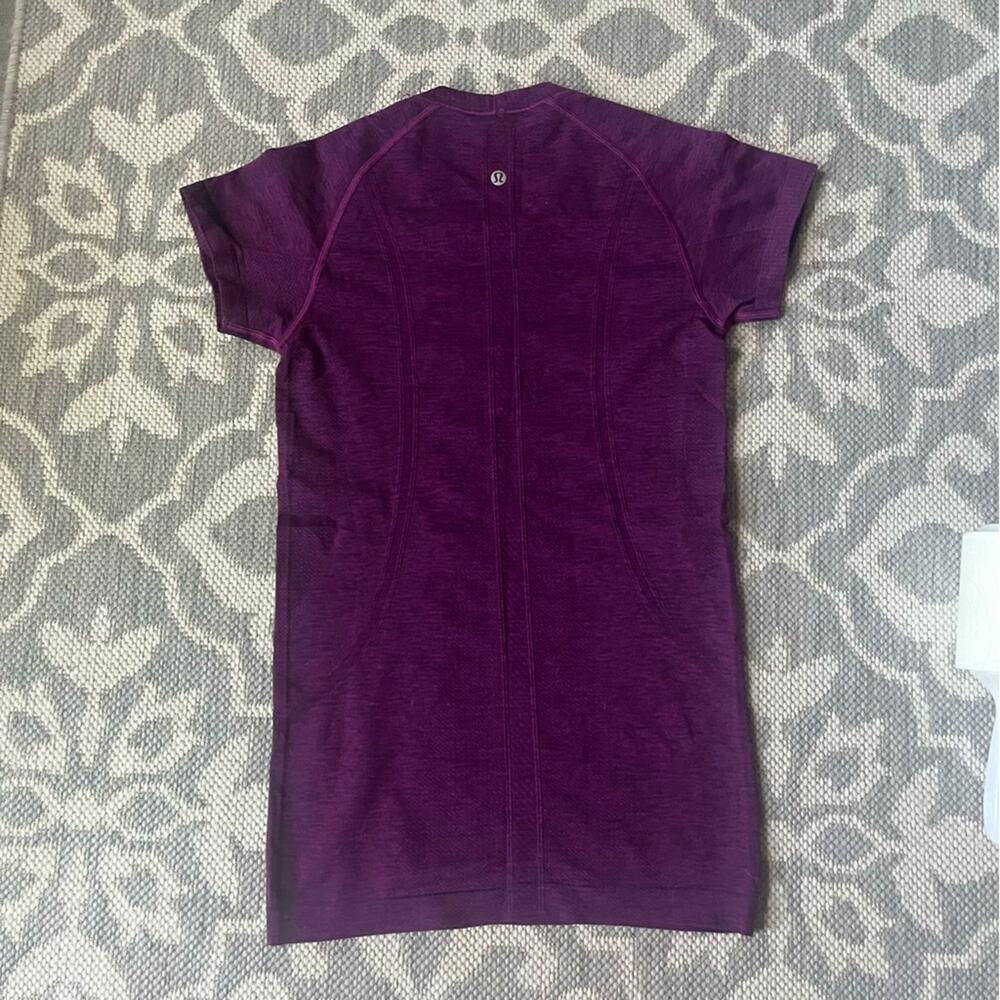 Lululemon swiftly tech purple short sleeve